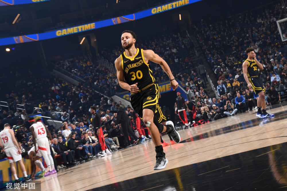 场上的指挥 场上的指挥