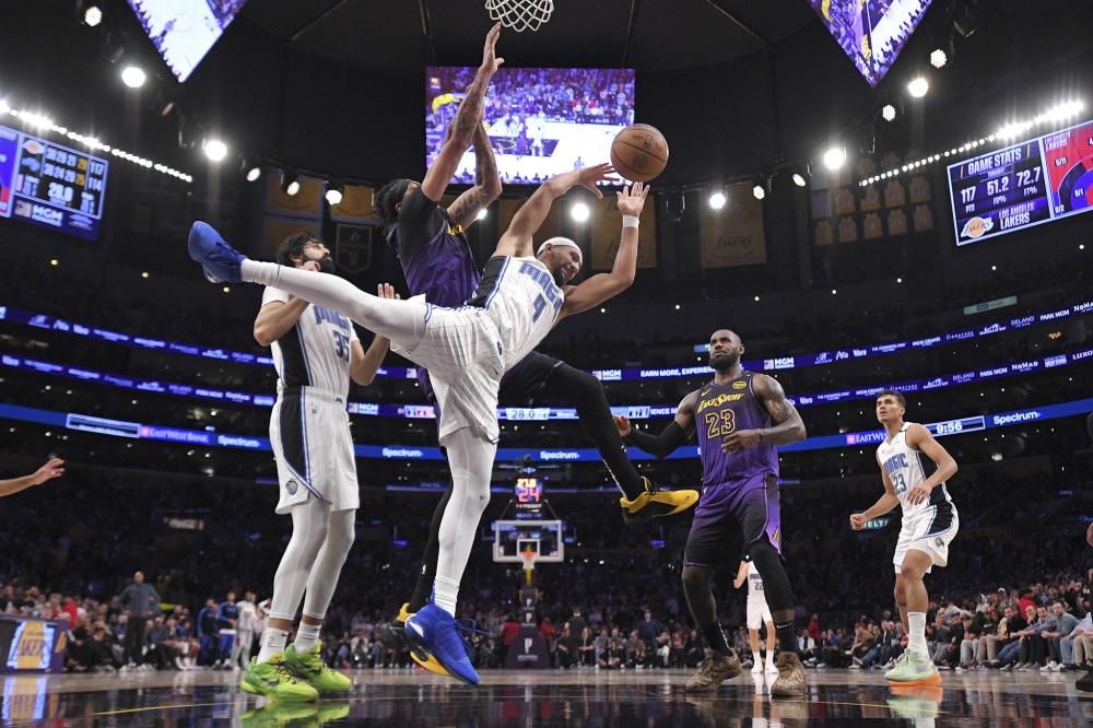 出手极高 出手极高